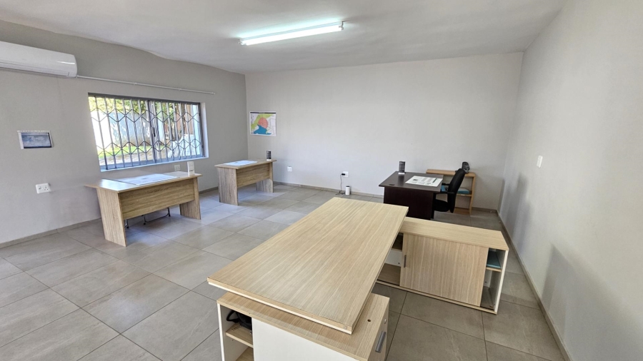 6 Bedroom Property for Sale in Schoemansville North West